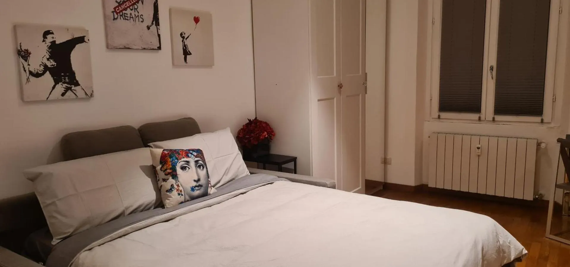Apartment Portaromanabellamilano Studio 10 Minutes From Duomo Italy